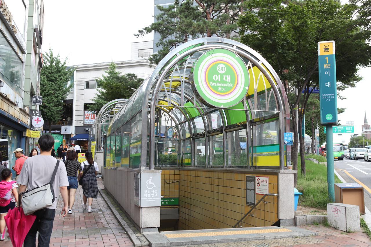 Charm Hotel Seoul Exterior photo